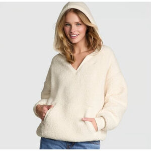 Victoria's Secret PINK Cream Sherpa Hoodie M NWT